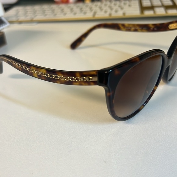 Coach Sunglasses - Picture 4 of 7
